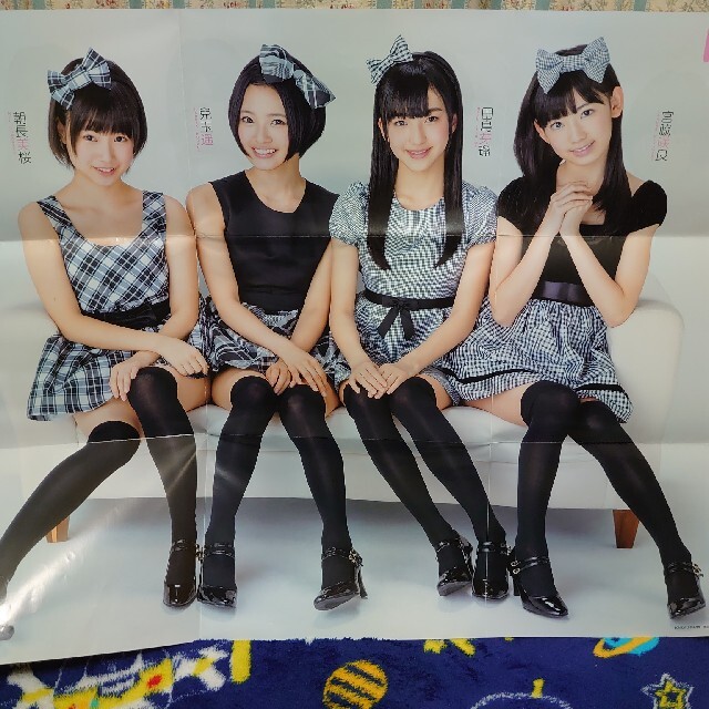 HKT48(エイチケーティーフォーティーエイト)のHKT48 ポスター限定 エンタメ/ホビーのタレントグッズ(アイドルグッズ)の商品写真