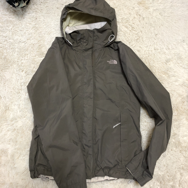 THE NORTH FACE(ザノースフェイス)のノースフェイス　マウンテンパーカー レディースのジャケット/アウター(ナイロンジャケット)の商品写真