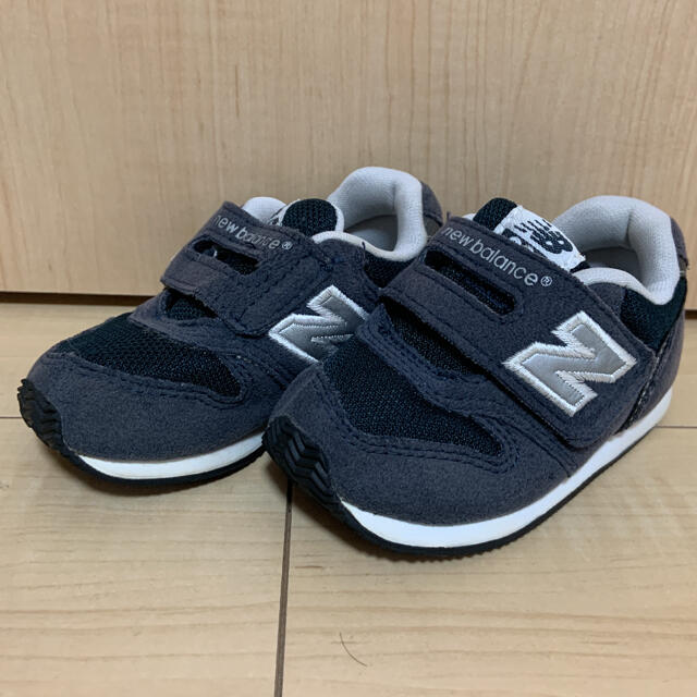 New Balance(ニューバランス)のニューバランス 996 スニーカー★紺★13cm キッズ/ベビー/マタニティのベビー靴/シューズ(~14cm)(スニーカー)の商品写真