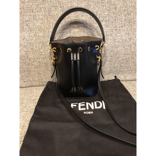 フェンディ(FENDI)のFENDI モントレゾールミニ ブラック(ショルダーバッグ)