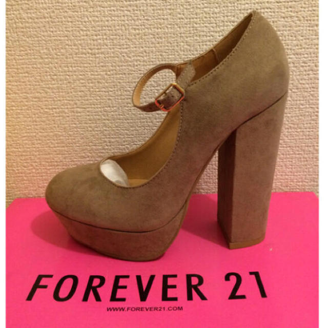 FOREVER 21(フォーエバートゥエンティーワン)のお値下げ中！FOREVER21パンプス♡ レディースの靴/シューズ(ハイヒール/パンプス)の商品写真