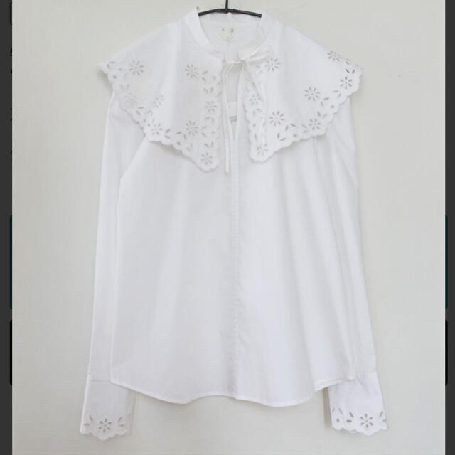 ARKET  Embroidered Wide Collar Blouse