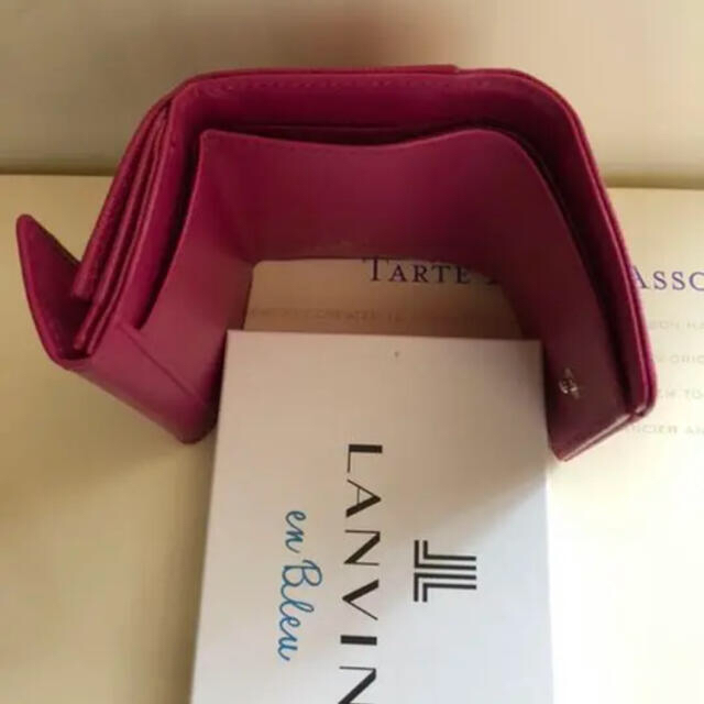 LANVIN en Bleu(ランバンオンブルー)のランバンオンブルー コンパクト折り財布　コインケース 付き　ピンク レディースのファッション小物(財布)の商品写真