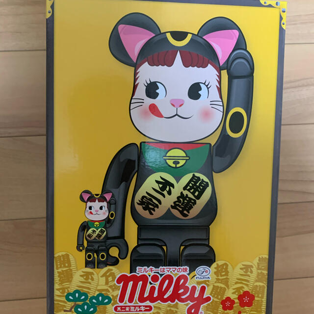 フィギュアBearbrick ペコちゃん　黒メッキ　100,400%