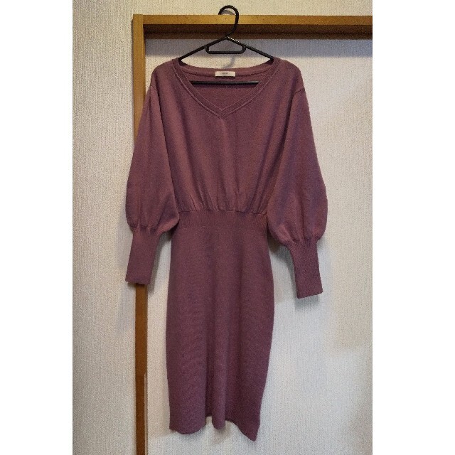 emmi atelier💗Vネックニットタイトワンピース 高評価 ワンピース Vネック emmi ひざ丈ワンピース