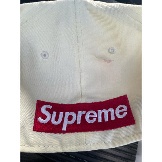 Supreme(シュプリーム)のSupreme Reverse Box Logo New Era  7 5/8  メンズの帽子(キャップ)の商品写真