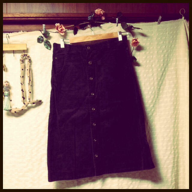 earth music & ecology(アースミュージックアンドエコロジー)のコーデュロイ☆ロングスカートお取り置き中 レディースのスカート(ロングスカート)の商品写真