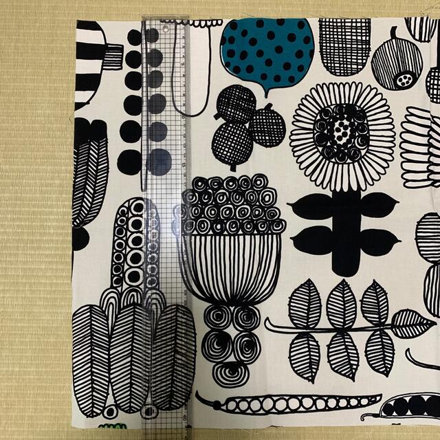 marimekko(マリメッコ)の最終お値下げ！マリメッコ　生地 ハンドメイドの素材/材料(生地/糸)の商品写真