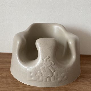 バンボ(Bumbo)の【ほぼ未使用美品】BOMBO サンドベージュ☆テーブル付き☆(その他)