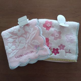 ローラアシュレイ(LAURA ASHLEY)の新品　春色タオルハンカチ2枚セット(ハンカチ)