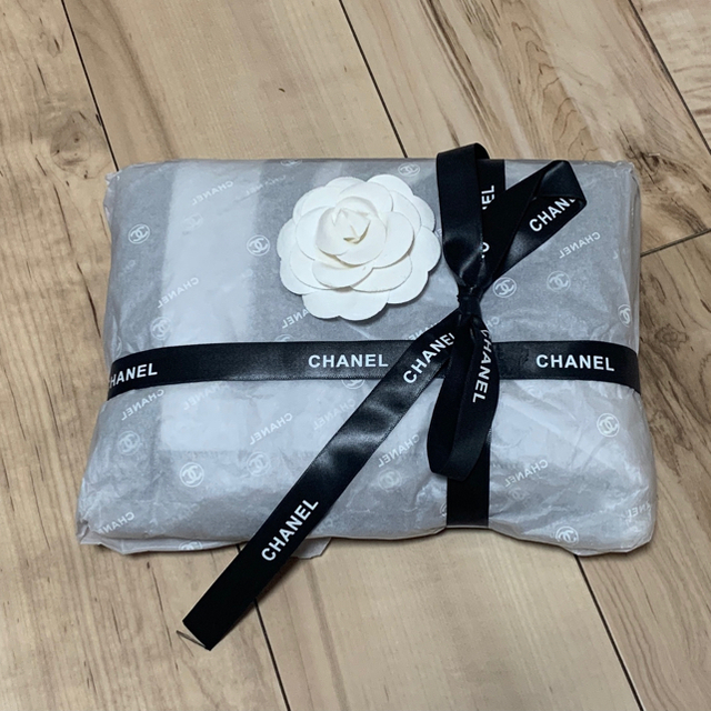 CHANEL(シャネル)の最終値下げ　新品　シャネル　マフラー　ノベルティ レディースのファッション小物(マフラー/ショール)の商品写真