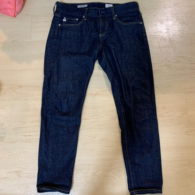 AG(エージー)の美品　AG  デニム　ジーンズ　relaxed skinny crop レディースのパンツ(デニム/ジーンズ)の商品写真