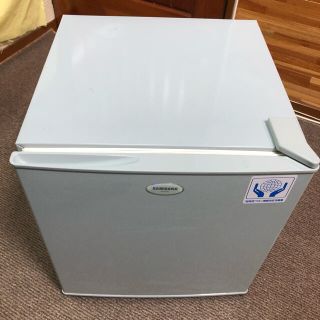 SAMSUNG小型ミニ冷蔵庫 47Ｌ(冷蔵庫)