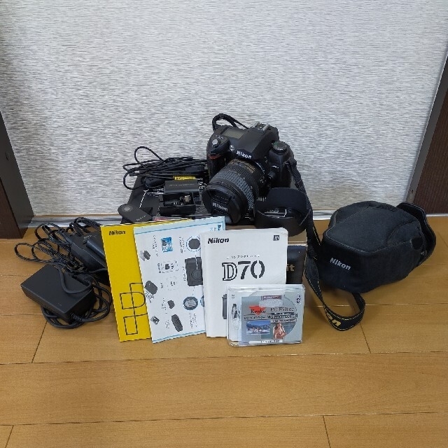 Nikon D70カメラSIGMAレンズ18-200mm F3.5-6.3セットカメラ