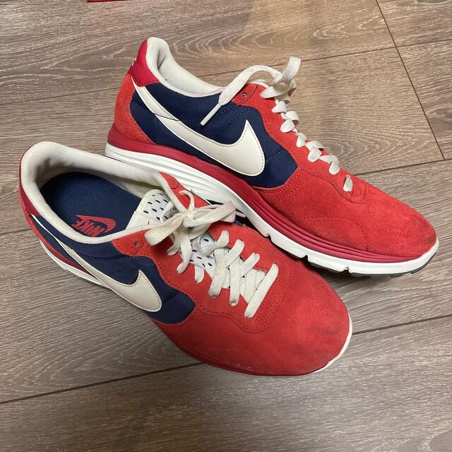 NIKE ナイキ　スニーカー