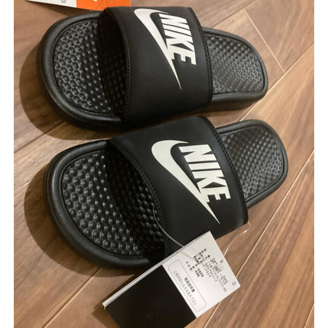 NIKE(ナイキ)の24.0cm NIKE べナッシ　ブラック レディースの靴/シューズ(サンダル)の商品写真