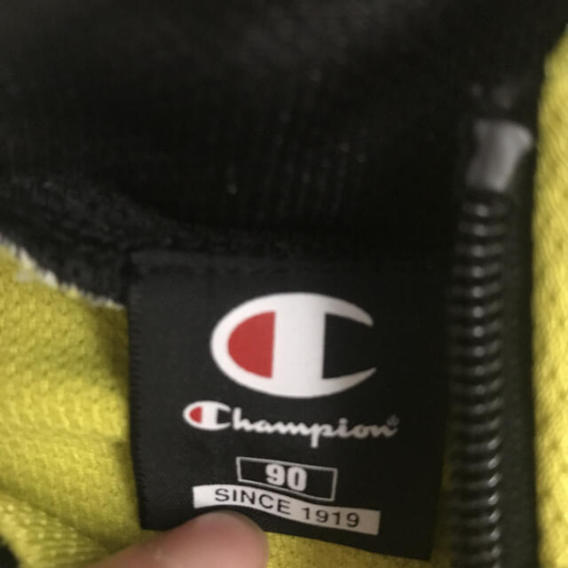 Champion(チャンピオン)のチャンピオン 90cm 上下ジャージセット キッズ/ベビー/マタニティのキッズ服男の子用(90cm~)(Tシャツ/カットソー)の商品写真