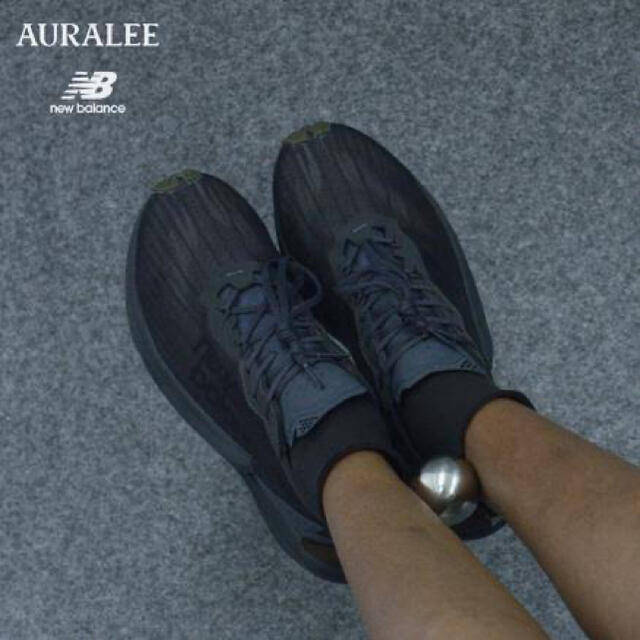 AURALEE × New Balance FuelCell Speedrift