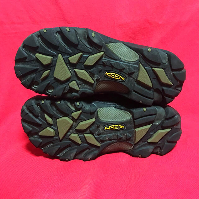 KEEN(キーン)の【美品】 KEEN   ピレニーズ　 トレッキングシューズ  24cm スポーツ/アウトドアのアウトドア(登山用品)の商品写真