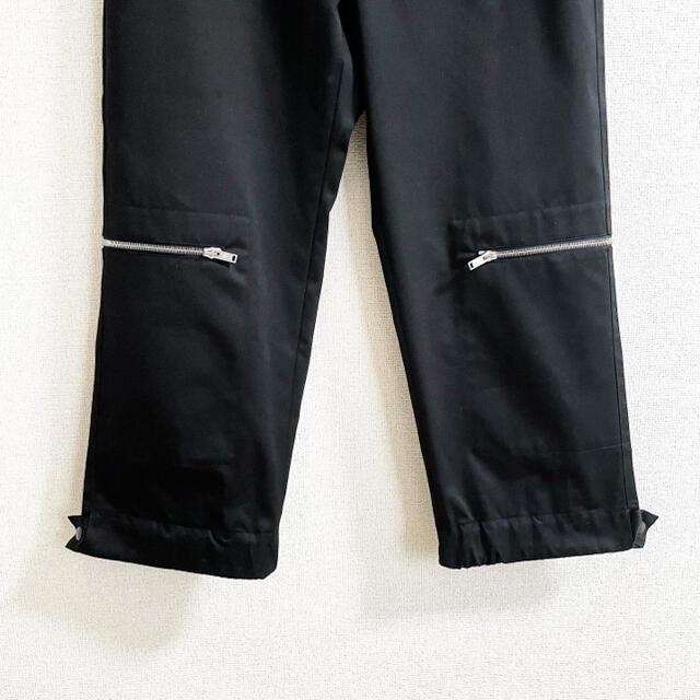 Jil Sander(ジルサンダー)のJIL SANDER 19-20AW ジップデザイン 裾ベルトパンツ メンズのパンツ(ワークパンツ/カーゴパンツ)の商品写真