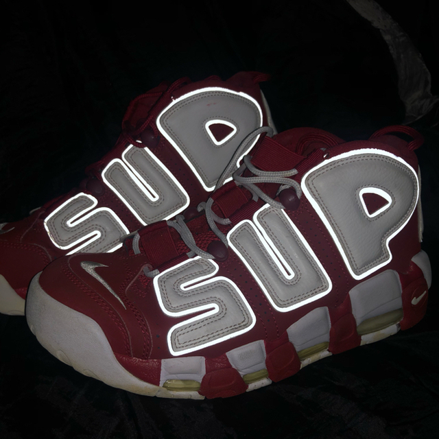 Supreme(シュプリーム)の最終値下げsupreme NIKE AIR MORE UPTEMPO  メンズの靴/シューズ(スニーカー)の商品写真