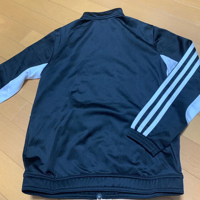 adidas(アディダス)のアディダス ジャージ キッズ/ベビー/マタニティのキッズ服男の子用(90cm~)(Tシャツ/カットソー)の商品写真