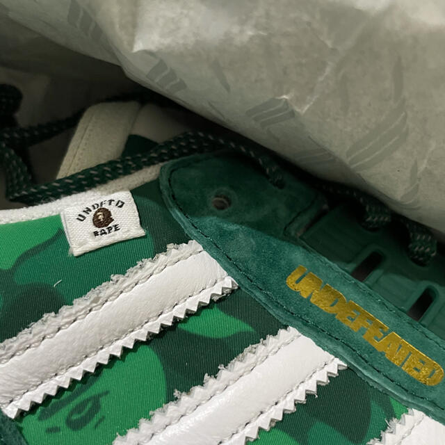 A BATHING APE(アベイシングエイプ)のアディダス　アベイシングエイプZX8000 グリーン　新品、未使用　25.5cm メンズの靴/シューズ(スニーカー)の商品写真