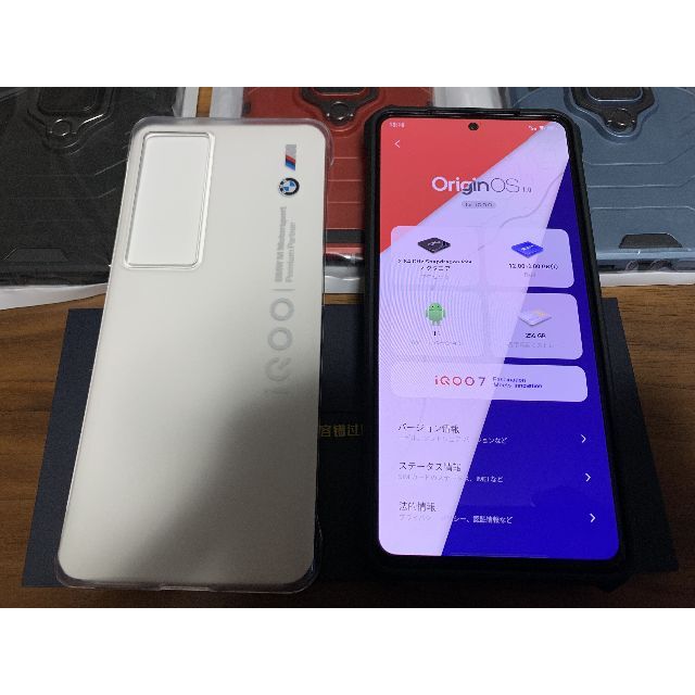 【新品同様】vivo IQOO 7 12GB 256GB BMWコラボホワイト スマホ/家電/カメラのスマートフォン/携帯電話(スマートフォン本体)の商品写真