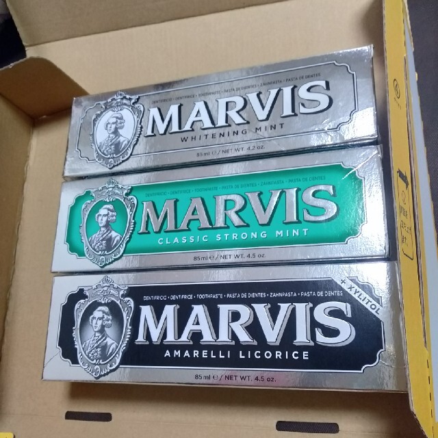 MARVIS(マービス)のMarvis 歯磨き粉　3本セット コスメ/美容のオーラルケア(歯磨き粉)の商品写真