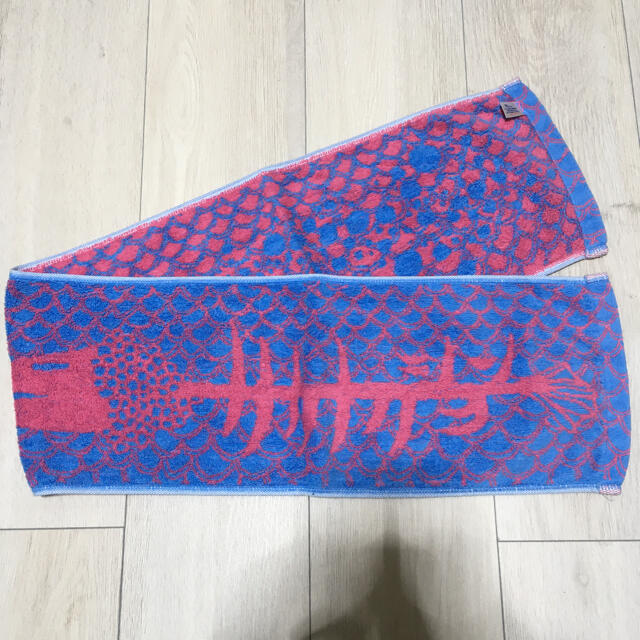 MUFFLER TOWEL UROCO B/P サカナクション タオル エンタメ/ホビーのタレントグッズ(ミュージシャン)の商品写真