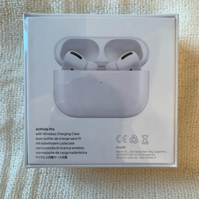 ヘッドフォン/イヤフォンApple Airpods pro 新品！レシート保証書付き