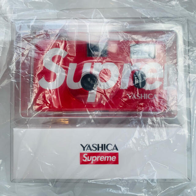 Supreme(シュプリーム)のSupreme Yashica MF-1 Camera Red カメラ スマホ/家電/カメラのカメラ(フィルムカメラ)の商品写真