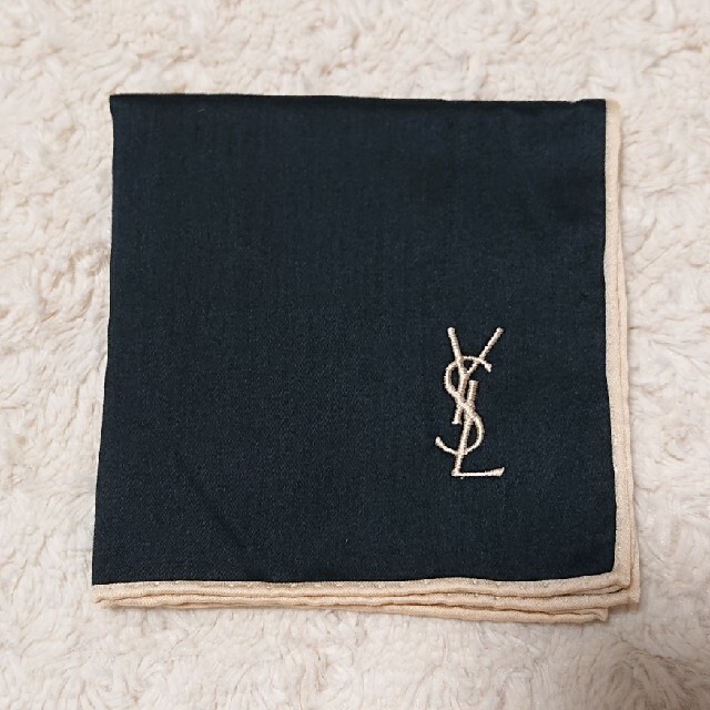 Saint Laurent(サンローラン)の売約済《未使用》YVES SAINT LAURENT ハンカチ レディースのファッション小物(ハンカチ)の商品写真