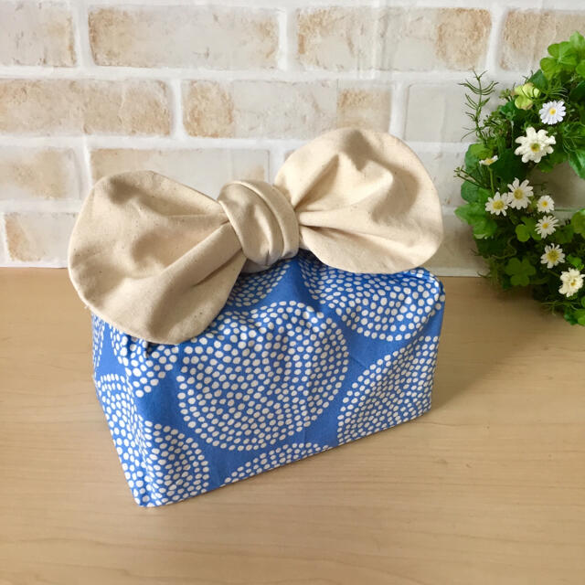 リボンがかわいいお弁当袋 サークル柄 水色 アイボリーの通販 By Flower S Shop ラクマ リボンがかわいいお弁当袋 サークル柄 水色 アイボリーの通販 By Flower S Shop ラクマ