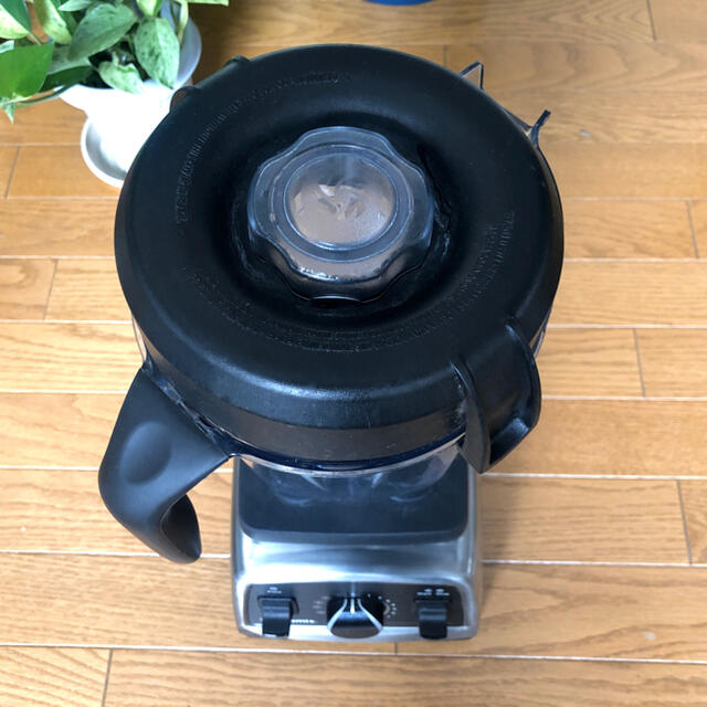 国内正規保証有　バイタミックス (vitamix)　750 PRO 後期 スマホ/家電/カメラの調理家電(ジューサー/ミキサー)の商品写真