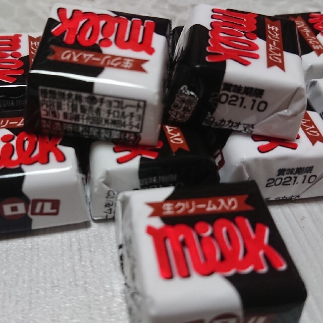 ❋milk×13個❋ 食品/飲料/酒の食品(菓子/デザート)の商品写真