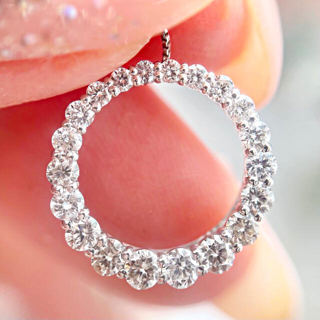 春夏新作モデル 0.70ct 上質ダイヤモンド PT900 ラウンドネックレス