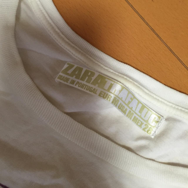 ZARA(ザラ)のZARAテイシャツ レディースのトップス(Tシャツ(半袖/袖なし))の商品写真