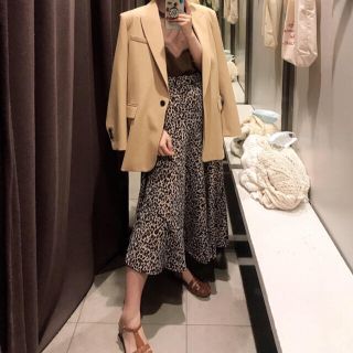 ザラ(ZARA)のzara ジャケット(テーラードジャケット)