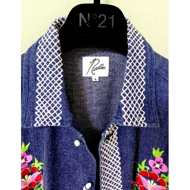 Needles(ニードルス)のNeedles フラワー刺繍　デニムシャツ　ジャケット　美品　サイズS メンズのトップス(シャツ)の商品写真