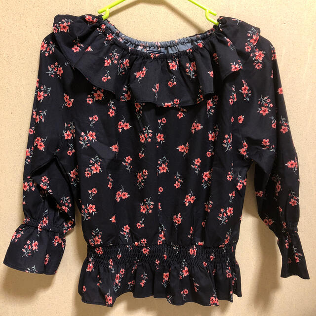 シフォン系カットソー キッズ/ベビー/マタニティのキッズ服女の子用(90cm~)(Tシャツ/カットソー)の商品写真