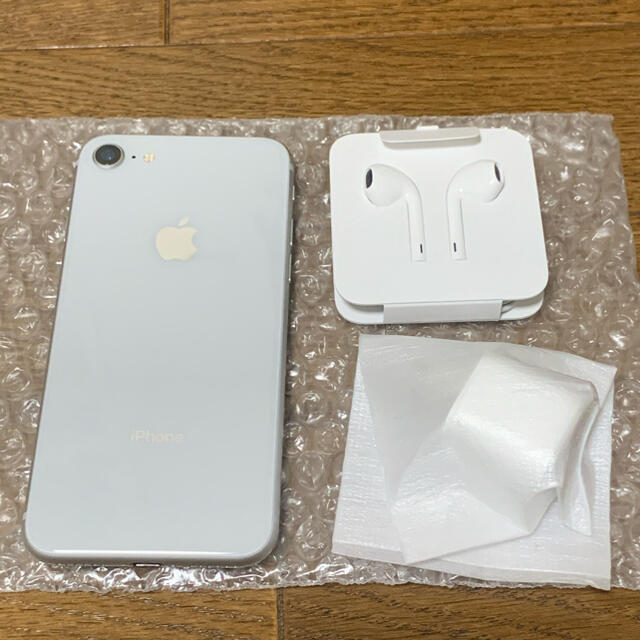 iPhone(アイフォーン)のiPhone 8 64GB 美品　SIMフリー　箱あり スマホ/家電/カメラのスマートフォン/携帯電話(スマートフォン本体)の商品写真