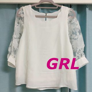 グレイル(GRL)のGRL グレイル☆フラワーオーガンジースリーブトップス レース 花柄(シャツ/ブラウス(長袖/七分))