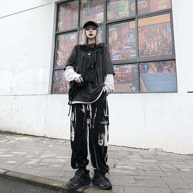 カーゴパンツ ワイドパンツ スウェットパンツ ストリート モード 原宿系の通販 By Mikuharu Shop フォロー割100円あり ラクマ