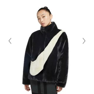 NIKE(毛皮/ファーコート ・ ブラック/黒色系)のフリマアイテム一覧 NIKE(毛皮/ファーコート ・ ブラック/黒色系)のフリマアイテム一覧