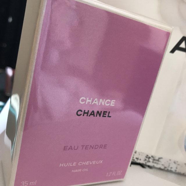 専用ですCHANEL カメリア 巾着 チャーム ヘアオイル