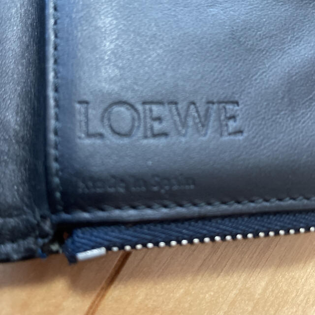 LOEWE(ロエベ)のLOEWE ロエベ　コンパクト　財布 メンズのファッション小物(折り財布)の商品写真