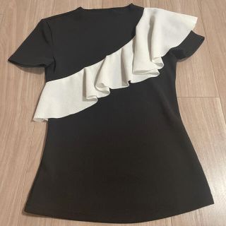 ザラ(ZARA)のMm様専用　ポイントフリル半袖　美品(Tシャツ/カットソー)