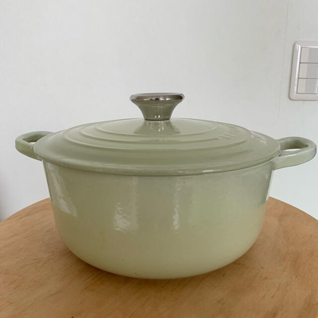 桜の花びら(厚みあり) ココット・ロンド 24cm ワサビ WASABI ル