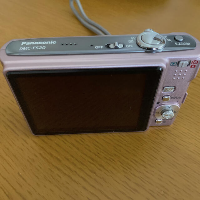 Panasonic(パナソニック)のLUMIX デジタルカメラ　充電器付き☆ スマホ/家電/カメラのカメラ(コンパクトデジタルカメラ)の商品写真